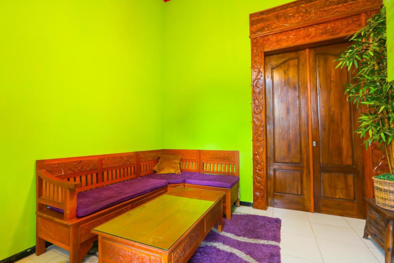 Oyo Life 3064 Mahameru Kost Putra Jembel Dış mekan fotoğraf