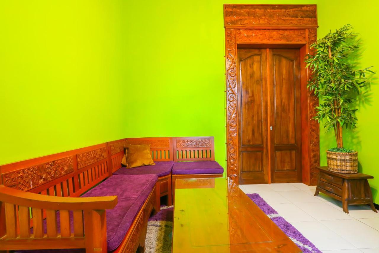 Oyo Life 3064 Mahameru Kost Putra Jembel Dış mekan fotoğraf